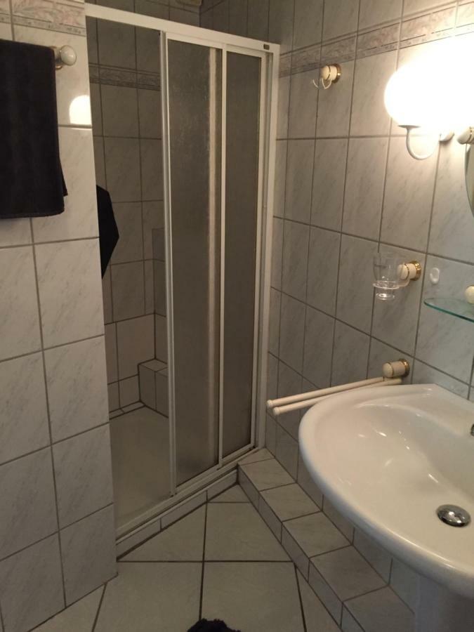 Apartment Am Park Toenisvorst Екстер'єр фото